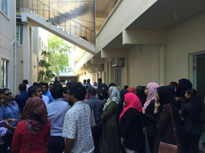 ހަޅުތާލަށް ނުކުތުމުން، ފިނޭންސް މިނިސްޓްރީގެ މަސައްކަތް ހުއްޓިއްޖެ