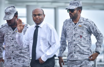 ޖެމްސް ހުއްޓުވުމަކީ ގާނޫނީ ގޮތުން ކުށެއް ނޫން: ވަކީލް