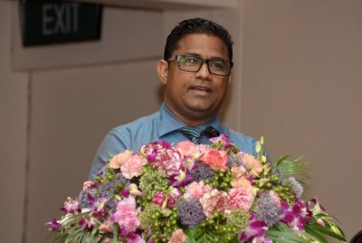 ހިދުމަތް ދިނުމުގައި ސާފު ދިވެހި ބަހުން މުއާމަލާތް ކުރުމަށް އިލްތިމާސްކޮށްފި