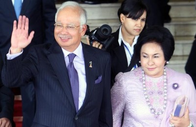 ނަޖީބުގެ އަނބިކަނބަލުން އެންޓި-ކޮރަޕްޝަން ކޮމިޝަނަށް ހާޒިރު ކުރަނީ