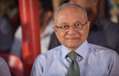 މައުމޫންގެ އަރިހަށް ރައީސް ވަޑައިގަތަސް ހާލަތު ބަދަލުވާނެކަމުގެ އުއްމީދެއް ނެތް: ވަކީލު