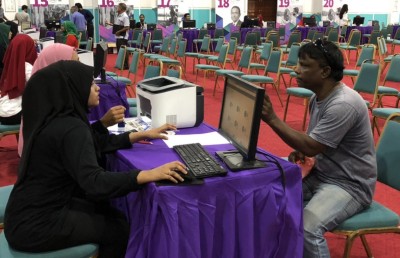 ފްލެޓުތަކަށް ފޯމް ބަލައިގަންނަން ފަށައިފި