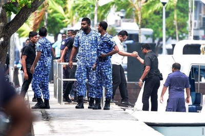 ބޭސްފަރުވާއަށް އަދީބު މާލެ ގެނެސްފި