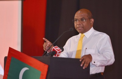 ޝާހިދުގެ ރައްދު ޑރ. ޝަހީދަށް: ސަލާމަތީ މަޖިލީހުގެ ގޮނޑިއަށް ރާއްޖެ ކުރިމަތިލުމަކީ ކުށްވެރިކުރަން ޖެހޭ ކަމެއް ނޫން