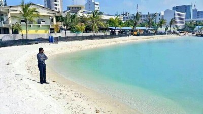 އަލަށް ހަދާ އާޓިފިޝަލް ބީޗުގެ މަލަމަތި ވަރަށް ހިތްގައިމު