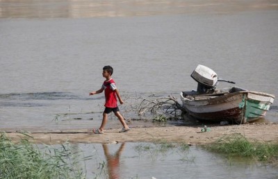 ދިޖުލަތު ކޯރު ހިނދެން ފަށައި، އިރާގު ފެނަށް ޖެހެނީ