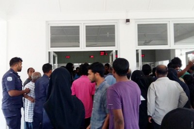ކުޅުދުއްފުށީ ހޮސްޕިޓަލުގެ މެނޭޖަރާއި އޮޕަރޭޝަން ޑޮކްޓަރު ބަދަލުކޮށްދިނުމަށް އެދެފި