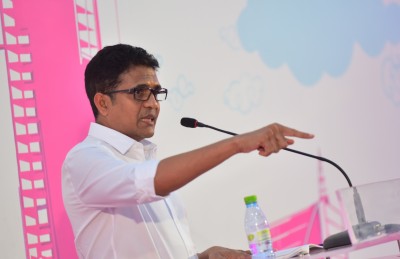 ނިހާނާއި އިދިކޮޅު މެމްބަރުންގެ ދެމެދަށް އިންޑިއާ، އެންމެ ފަހުން އިންޒާރު!