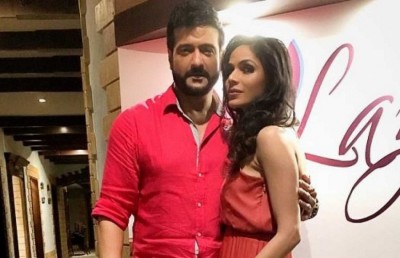 ލޯބިވެރިޔާ އަށް އަނިޔާކޮށް، ފިލައިގެން އުޅުނު އެކްޓަރު އަރްމާން ކޯލީ ހައްޔަރުކޮށްފި