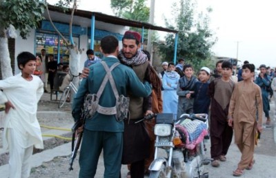 ތާލިބާނުންނާއި އަފްޣާން ސިފައިން އަތުގުޅާލައިގެން