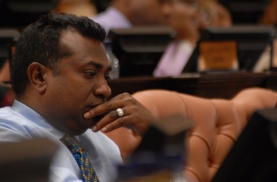 އަލިދޫގެ ކުއްޔާއި ޖޫރިމަނާގެ ގޮތުގައި 29 މިލިޔަން ޑޮލަރު ދައްކަން ޔޮޓް ޓުއާސްގެ މައްޗަށް ހުކުމްކޮށްފި