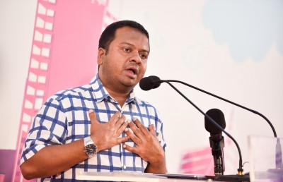 ރަޝިއާ އަށް ކަނޑައަޅާ ސަފީރުގެ މަގާމަށް ކަމަށް މުންދު އައްޔަންކުރަން ފާސްކޮށްފި