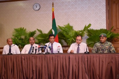 މޭޑޭ މުޒާހަރާގައި އަދީބު އެއްޗެއް ގޮއްވާލަން މަސައްކަތް ކުރި ކަމަށް އުމަރު ވިދާޅުވެއްޖެ