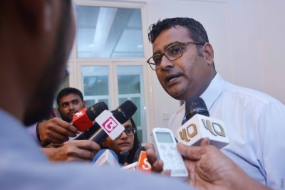 ސިޔާސީ ކޯޅުންތަކުގެ ތެރޭގައި ވަގުތުތައް ނަގައި ނުލުމަށް ޑީއާރުޕީން ގޮވާލައިފި