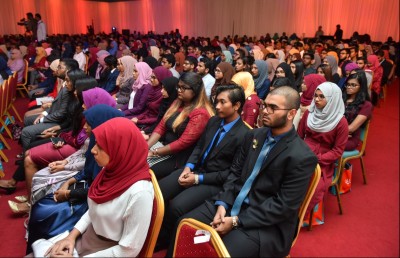 އޭ ލެވެލްގައި ދުނިޔެއިން  1ވަނަ ރާއްޖޭގެ ހަ ދަރިވަރުން