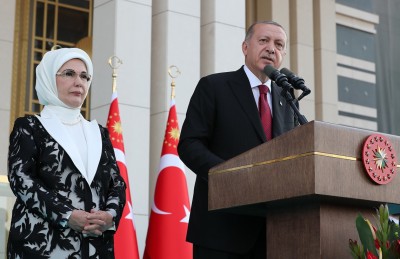 ފިނޭންސް މިނިސްޓަރުކަން އުރުދުޣާންގެ ދަނބިދަރިކަލުންނަށް