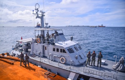 މަސް ދޯންޏަކުން ކަނޑަށް ވެއްޓުނު މީހަކު ހޯދަނީ