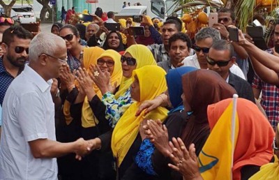 އެންމެން ވެސް ރަނިން މޭޓުގެ އިންތިޒާރުގައި