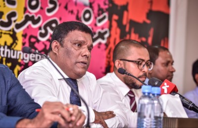 "ރައީސް ޔާމީން ބަލިކުރާނީ ގޮނޑި ގެއްލުނު ކަމަށް ކަނޑައެޅި މެންބަރުން"