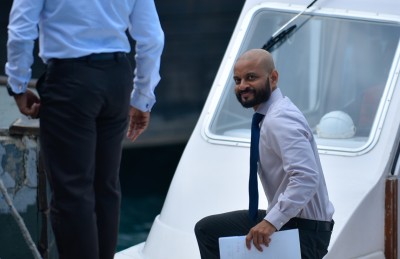 ފާރިސް މިނިވަންކޮށް، ދައުވާތައް އަނބުރާ ގެންދަން އެމްނެސްޓީން ގޮވާލައިފި