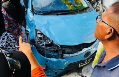 އައްޑޫގައި ހިނގި އެކްސިޑެންޓެއްގައި ދެ އަންހެނަކަށް ސީރިއަސް އަނިޔާތަކެއް