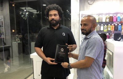 ކުލަގަދަ ޝޯއަކާ އެކު، އެޑް އޮން ސްޓޯރުން ހުޅުމާލޭގައި ފިހާރައެއް ހުޅުވައިފި