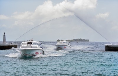 އުރީދޫން އެއާ އެމްބިއުލާންސެއް ހަދިޔާ ކުރަނީ