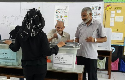 ބާއްވަން މި އުޅެނީ ކޮން ކަހަލަ އިންތިޚާބެއް؟