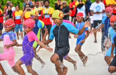 އެކުއަތެލޯންގެ ޗެމްޕިއަންކަން ޖޫނިއާ ދެ ކުދިންނަށް