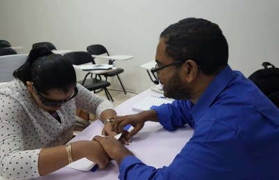 ލޯފަން މީހުންނަށް ތާނަ ލިޔަންކިޔަން ދަސް ކޮށްދޭން ފަށައިފި