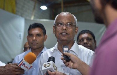 އިބޫ ހޮވިއްޖެ ނަމަ ނަޝީދު އަލުން ވެރިކަމަށް ގެންނާނެ: އަޒްލީން