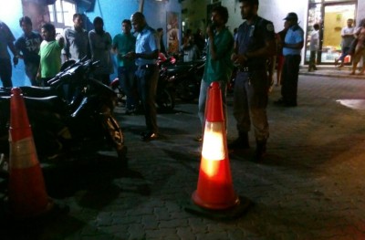 މާލޭގައި 14 އަހަރުގެ ކުއްޖެއްގެ ގަޔަށް ވަޅި ޖަހައި ޒަހަމްކޮށްލައިފި