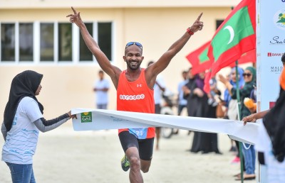 ޒުވާން ފެތުންތެރިންނާ އެކު އާތިފަށް ރަނގަޅު ތަޖުރިބާއެއް