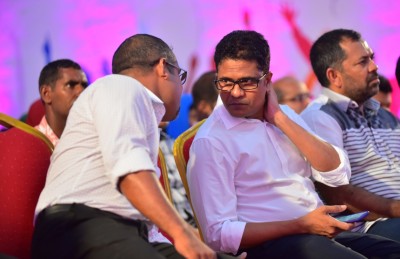 ނިހާން ޓުވިޓާގައި އާންމުކުރެއްވި ފޮޓޯއާއެކު ހޫނު ފެނަށް!