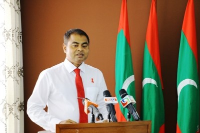އޮފީސް މާހައުލުގައި ދިވެހި ބަހުގެ ހަމަތަކާ އެއްގޮތަށް މުއާމަލާތް ކުރުމަށް އިލްތިމާސްކޮށްފި