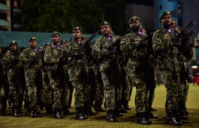 މިނިވަން ދުވަހުގެ ޕެރޭޑް އޮންނާނީ އާދިއްތަ ދުވަހު