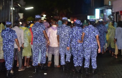 ރައީސް ޔާމީންގެ ކެމްޕެއިނުގައި ފުލުހުންނާއި ސިފައިން ބޭނުން ކުރޭ: އިދިކޮޅު