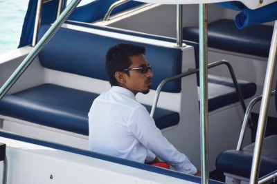ރައީސް ހައްޔަރު ކުރުމުގެ އަމުރު ނެރެވެން ނެތް ކަމަށް ނިހާން އެންގެވި: ވަކީލު