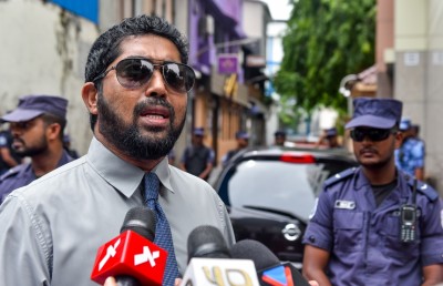 12 މެމްބަރުން މަޖިލީހަށް ވަނަކަ ނުދިން