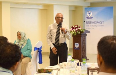 ވިލާ ކޮލެޖުން "ބިޒްނަސް ބްރޭކްފާސްޓް" އެއް ބާއްވައިފި
