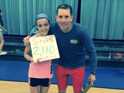 އެމެރިކާގައި 10 އަހަރުގެ ކުއްޖަކު 2000 ސިޓް އަޕްސް ހަދައިގެން ގައުމީ ރިކޯޑް މުގުރާލައިފި!