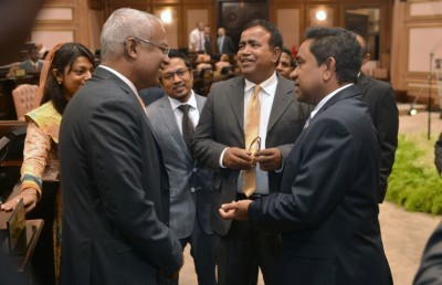 ރައީސް ޔާމީނާއި އިބޫ: އެންމެ ބުރެއް، ތަފާތު ރޭހަކަށް!