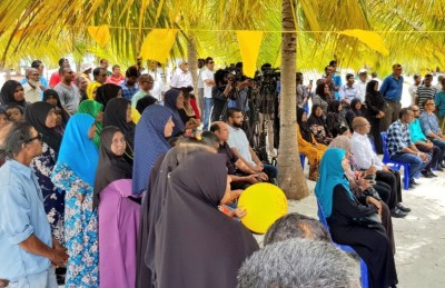 މަޖުބޫރުކޮށްގެން ރަށްރަށުން މީހުންނެއް ނުބާލާނަން: އިބޫ