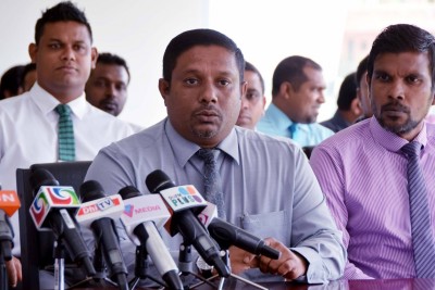 ނާޖާއިޒު ފައިދާ ހޯދައިދިންކަމަށްބުނެ އެމްއާރުޑީސީގެ އެމްޑީގެ މައްޗަށް ދައުވާކުރަން ހުށަހަޅައިފި