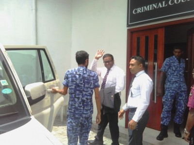 އަދީބު އަތުން ފިސްތޯލަ ފެނުނު ކަމަށް ބުނާ ހެކީން ހާޒިރުކުރަން ދެ ވަނަ ފުރުސަތު ދީފި