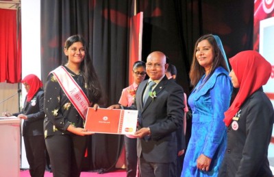 އިސްކަންދަރު ސްކޫލުގެ އެންމެ މޮޅު ދަރިވަރަކަށް ލުހާ ހޮވިއްޖެ