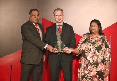 އެންމެ އީޖާދީ ބޭންކުގެ އެވޯޑު ބީއެމްއެލް އަށް!