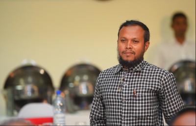 ނަސްރުﷲގެ ވަކީލުކަމުގެ ހުއްދަ ސަސްޕެންޑްކޮށްފި