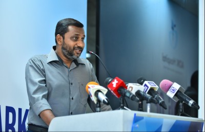 ކެފޭ/ރެސްޓޯރަންޓްތަކުގައި ސިނގިރޭޓް ބުއިމާ ދެކޮޅަށް ޕެޓިޝަނެއް