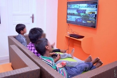 ކުޑަކުދިންގެ ހިޔާގައި ތިބޭ ކުދިން ބަލަހައްޓަން މީހުން ހޯދަނީ